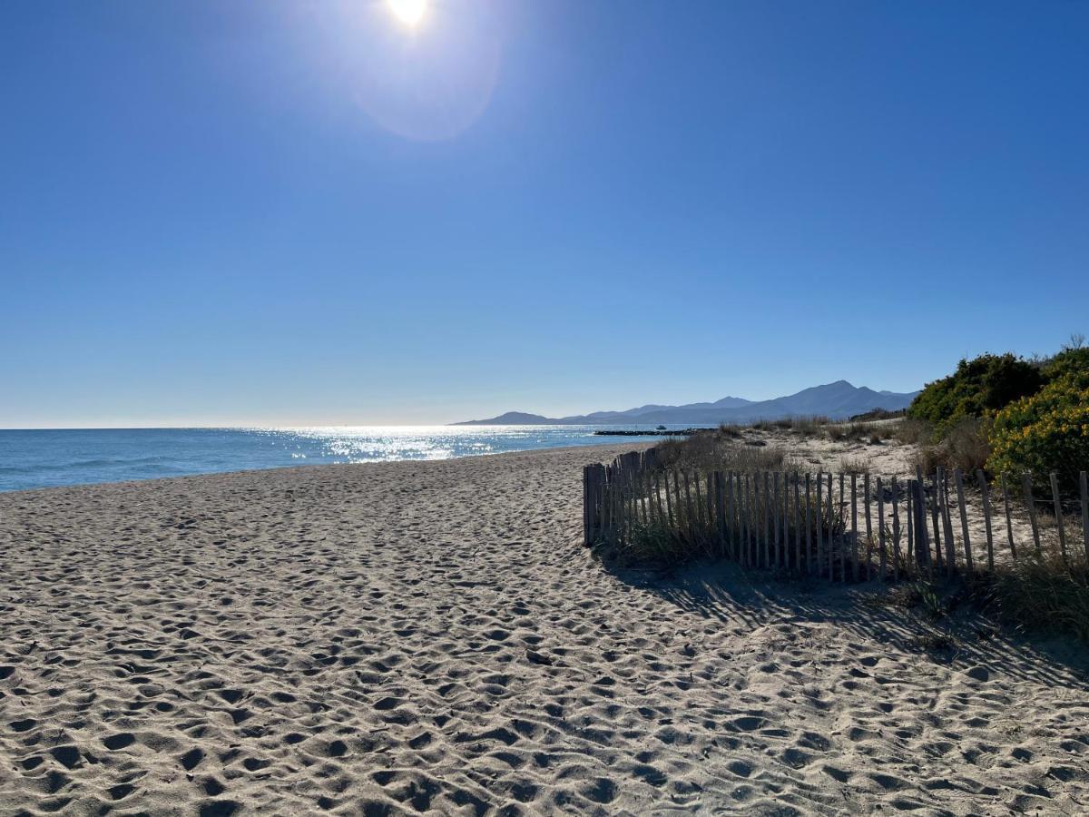 Appartement Entre La Lagune Et La Mer Avec Piscine, Direct Plage, Vue Partielle Mer سان سيبريان المظهر الخارجي الصورة